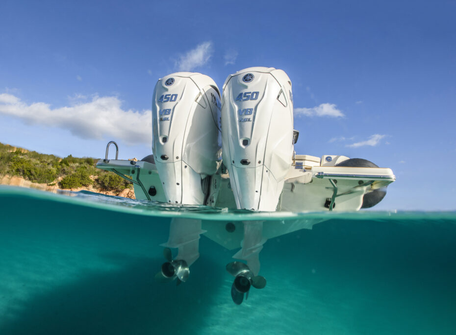 Boat docking Bow thruster integrated in joystick control systems
